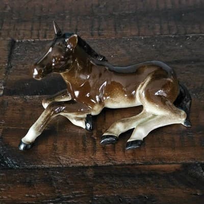 Vintage Dark Bay Foal Horse Figurine Lying Down Bone China? Japan - Thumbnail 2