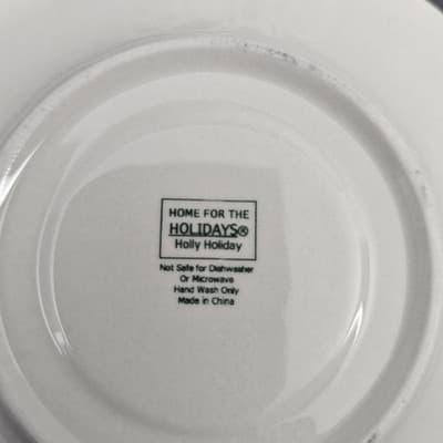 Vintage Home for the Holidays Holly Holiday Tea Cup and Saucer Set - Thumbnail 9