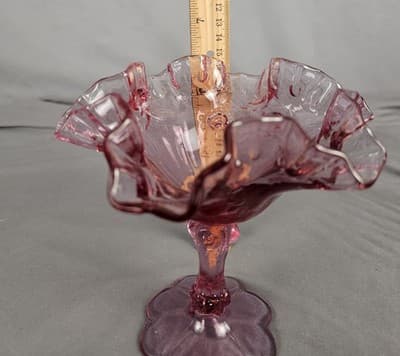 Fenton Art Glass Vtg Pink Purple Cabbage Rose Ruffled Edge Pedestal Bowl Compote - Thumbnail 7