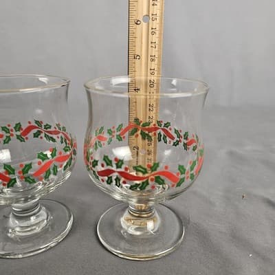 Libbey Christmas Holly Berry Ribbon Goblets Gold Rimmed Set of 2 Holiday Glasses - Thumbnail 2