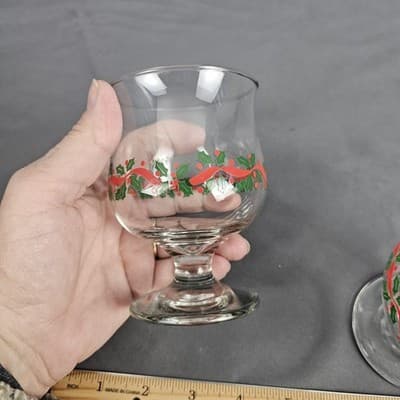 Libbey Christmas Holly Berry Ribbon Goblets Gold Rimmed Set of 2 Holiday Glasses - Thumbnail 4
