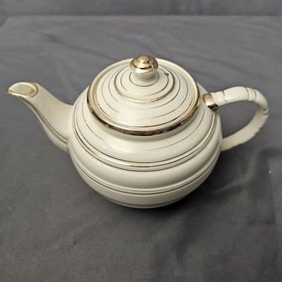 Vintage Sadler Cream and Gold Striped Teapot #1378 - Thumbnail 3