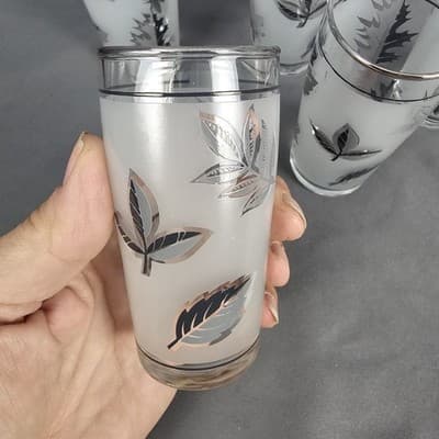 Libbey Vintage Silver Leaf Small 4” Juice / Shot Glasses, Set Of 5 - Thumbnail 3