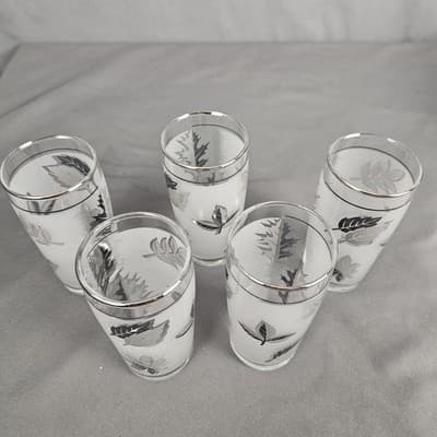 Libbey Vintage Silver Leaf Small 4” Juice / Shot Glasses, Set Of 5 - Thumbnail 2