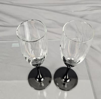 Vintage Black Stem Champagne Glasses Flute 8" Elegant Set of 2 Unmarked - Thumbnail 3