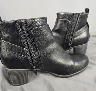 Womens Black Zip up Ankle High Heel boots, US 7W Kohl's RN#73277 - Thumbnail 6