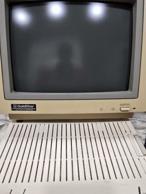 Vintage Apple IIc Computer Untested No Cables And GoldStar Monitor Powers On - Thumbnail 9