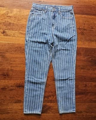 American Eagle Mom Jeans Blue w White stripes Size Regular 4 Tapered Legs 27.5" - Thumbnail 2