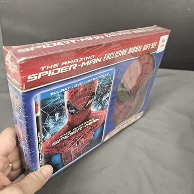 The Amazing Spider-Man Movie Gift Set Blue-Ray DVD Mask DVD Case & Bonus Disk - Thumbnail 3