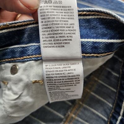 American Eagle Mom Jeans Blue w White stripes Size Regular 4 Tapered Legs 27.5" - Thumbnail 12