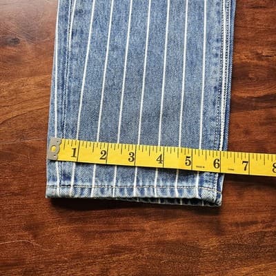 American Eagle Mom Jeans Blue w White stripes Size Regular 4 Tapered Legs 27.5" - Thumbnail 8
