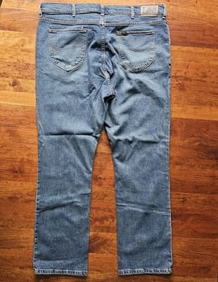 Lee Men's Regular Fit Bootcut Jeans Blue NEW 42 x 32 Zip/Button Closure 5-Pocket - Thumbnail 2