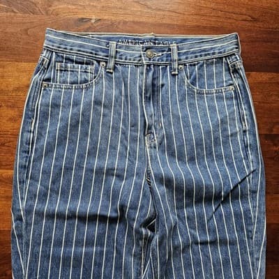 American Eagle Mom Jeans Blue w White stripes Size Regular 4 Tapered Legs 27.5" - Thumbnail 4