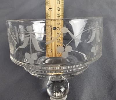 Vintage Clear Glass Butter Cheese Dish with Dome Lid Etched Floral Beaded Edge - Thumbnail 13