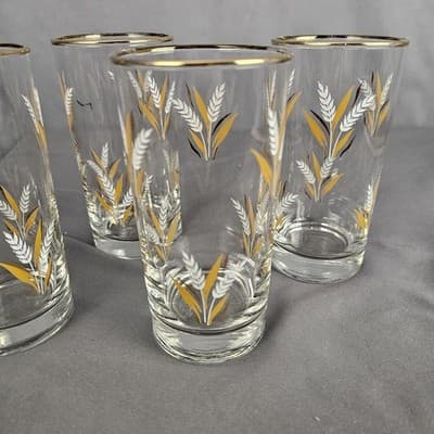 Vintage Libby 5 1/2”X 2.75" Wheat Glasses 8oz White and Gold Rim - Lot of 4 - Thumbnail 4