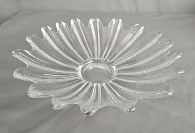 Vintage Fosteria Clear Sunburst Large Bowl 11" - Thumbnail 3