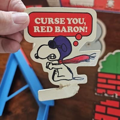 1970 Milton Bradley Snoopy and the Red Baron Skill and Action Game - Thumbnail 11