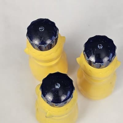 VTG MCM Dr Office Children Vitamin Sample Yellow Plastic Clown Bottle Apothecary - Thumbnail 5