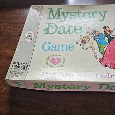 1965 MYSTERY DATE Vintage Original Version Board Game MILTON BRADLEY USA - Thumbnail 3