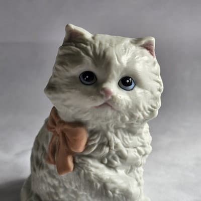 Homco White Persian Furry Figurine Pink Bow Cat Kitten #1428 - Thumbnail 3