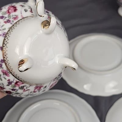 Vintage Tea Party Teacups & Saucers 3 Sets – Floral Iridescent Gold - Thumbnail 7