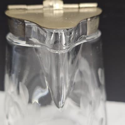 VTG Heisey Earnshaw Sanitary Syrup Pitcher Spring Loaded Lid Etched Floral - Thumbnail 4