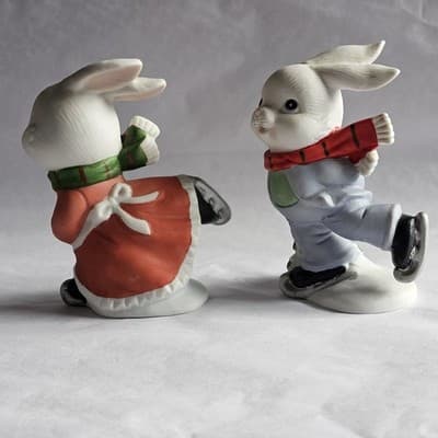 Vtg Home Interiors Homco 2 Bunny Rabbits Ice Skating Boy & Girl 5305 Snow Bunny - Thumbnail 4
