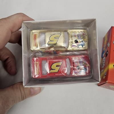 Terry Labonte #5 Kellogg’s Marshmallow Blasted Fruit Loops 1998 1:64 Diecast NIB - Thumbnail 3