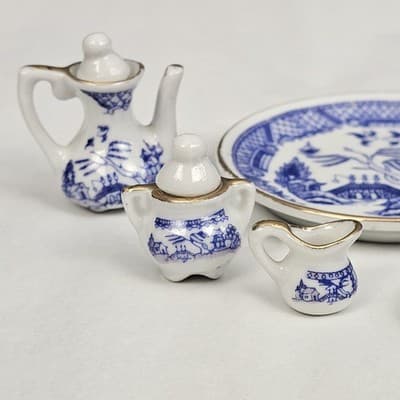Vintage Miniature Blue Willow Blue White Ceramic Tea Set Taiwan Vtg Tiny Small - Thumbnail 2