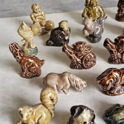 34 Wade Whimsies England Figurines Animals Fox Shepherd 3 little bears ect - Thumbnail 5