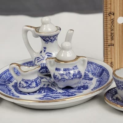 Vintage Miniature Blue Willow Blue White Ceramic Tea Set Taiwan Vtg Tiny Small - Thumbnail 13