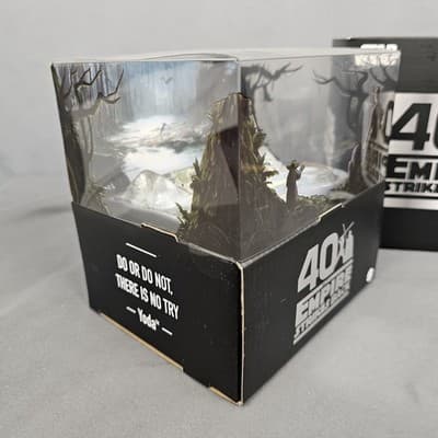40th The Empire Strikes Back Hot Wheels Luke Yoda Crash Landing Ship Lifts Turns - Thumbnail 3