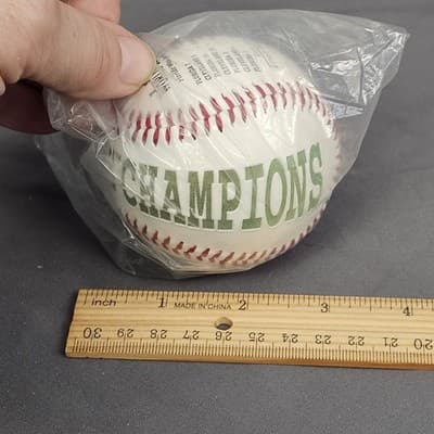 1997 Florida Marlins Baseball Ball World Series Champions Collectible - Thumbnail 4