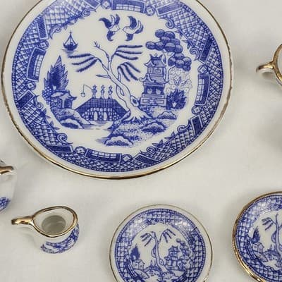 Vintage Miniature Blue Willow Blue White Ceramic Tea Set Taiwan Vtg Tiny Small - Thumbnail 4