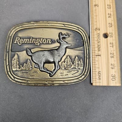 Vintage Belt Buckle Remington Arms Logo Running White Tailed Deer 1979 Sid Bell - Thumbnail 6