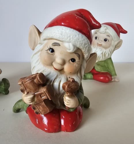 Christmas Elf Homco Set 3 Elves Porcelain Elves Lot Of 3 Toymakers Vintage Santa - Thumbnail 3
