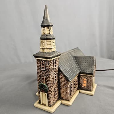 Americana Village by Earth Tones USA light up Church #225/2500 - Thumbnail 2
