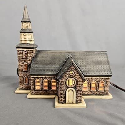 Americana Village by Earth Tones USA light up Church #225/2500 - Thumbnail 3