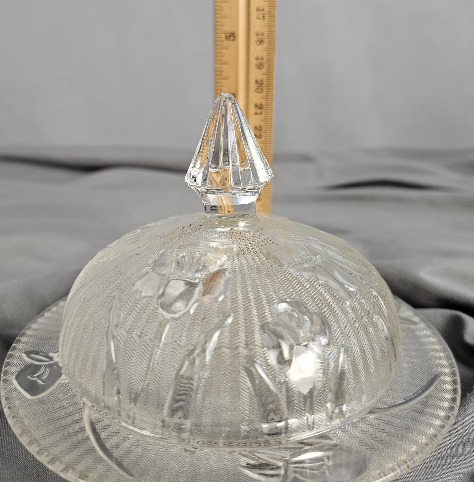 Vintage Jeanette Depression Glass Iris & Herringbone Round Covered Butter Dish - Thumbnail 10
