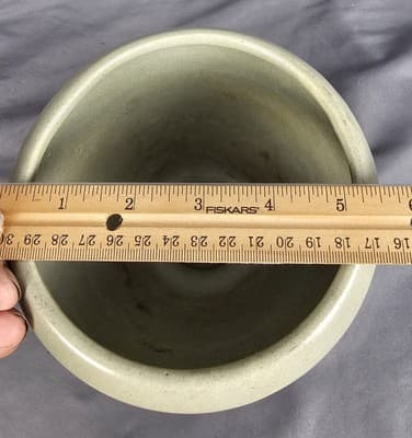 Vintage McCoy Pottery Floraline Pedestal Planter # 433 Matte Avocado Green Vase - Thumbnail 7