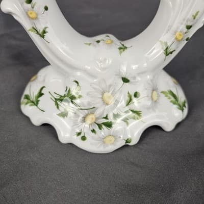 Kristoff Tapered 3 Candle Holder Daisy Decorative Candelabra - Thumbnail 5