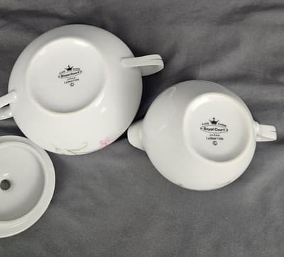 Vintage Royal Court Carnation Sugar Bowl W Lid Creamer Set Gold Trim - Thumbnail 7