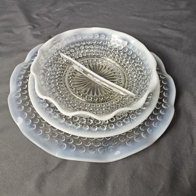Vintage Moonstone Opalescent Hobnail Bowls and Plater - Thumbnail 3