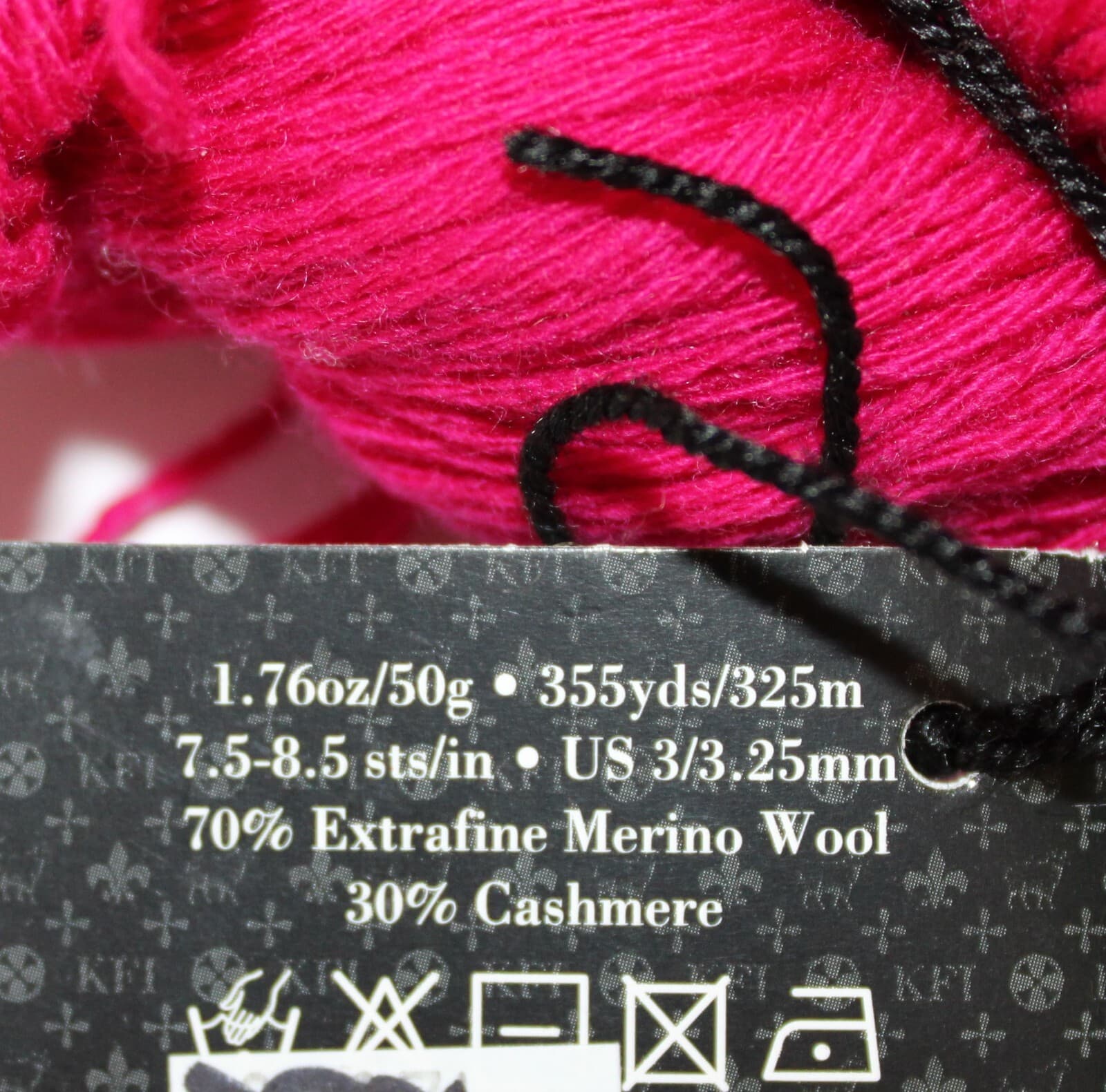 SALE KFI Luxury Col. 70% Extrafine Merino Wool 30% Cashmere Hot Pink 1.76oz 355 - Thumbnail 3