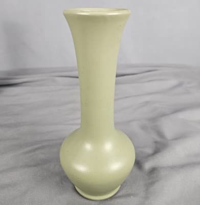 Vintage McCoy USA Floraline Avocado Olive Green Matte Flower Bud Vase #403 MCM - Thumbnail 2