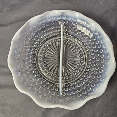 Vintage Moonstone Opalescent Hobnail Bowls and Plater - Thumbnail 8