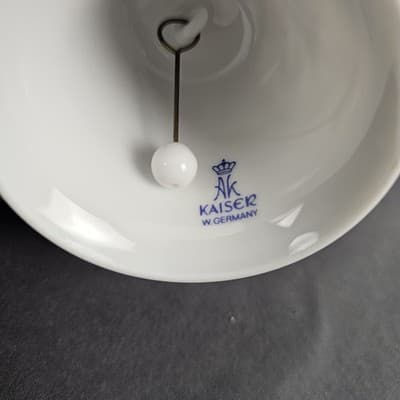 Kaiser W Germany Porcelain Christmas Bell Horse & Carriage Winter Scene 3.25"H - Thumbnail 7