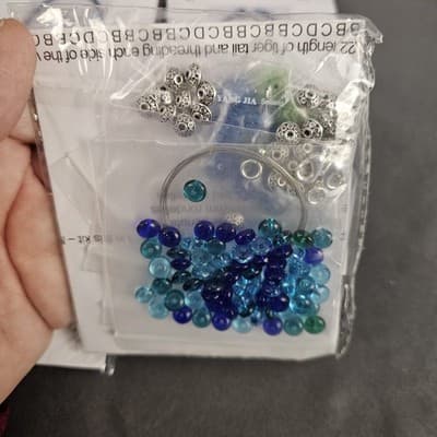 Necklace Craft Kit Bead Gallery Halcraft USA Set of 4 "Make It - Take It" - Thumbnail 3