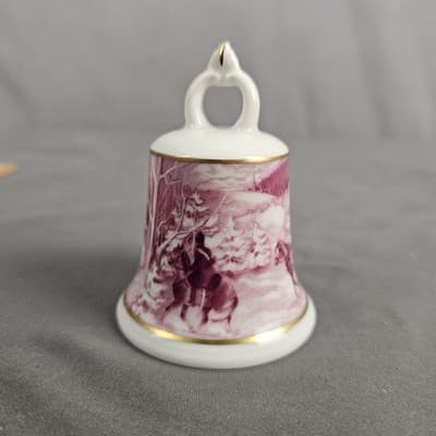 Kaiser W Germany Porcelain Christmas Bell Horse & Carriage Winter Scene 3.25"H - Thumbnail 3