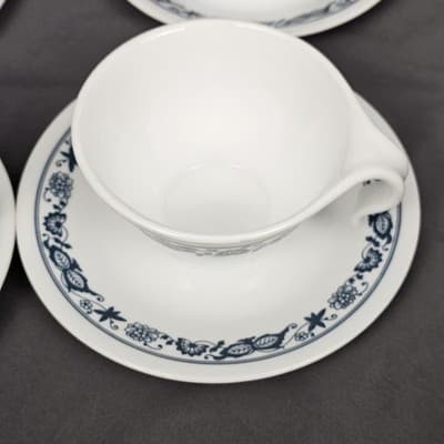Vtg Corelle Old Town Blue Cup Saucer Set for 4 Onion Hook Handle Cups MCM - Thumbnail 3